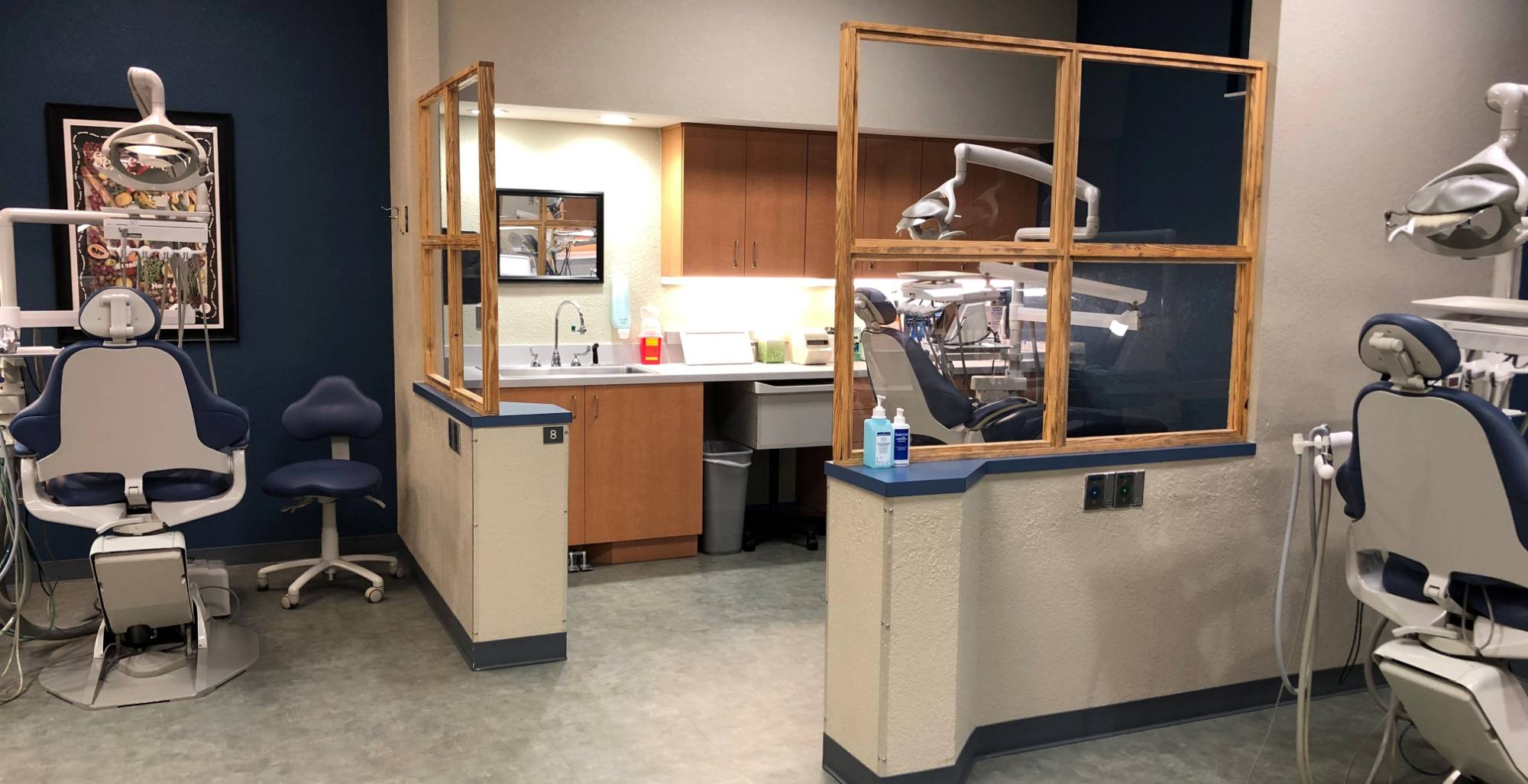 empty stations in the dental hygiene clinic on the DeLand campus