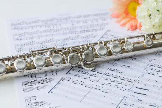 Echoes of Earth: Flutes in Concert