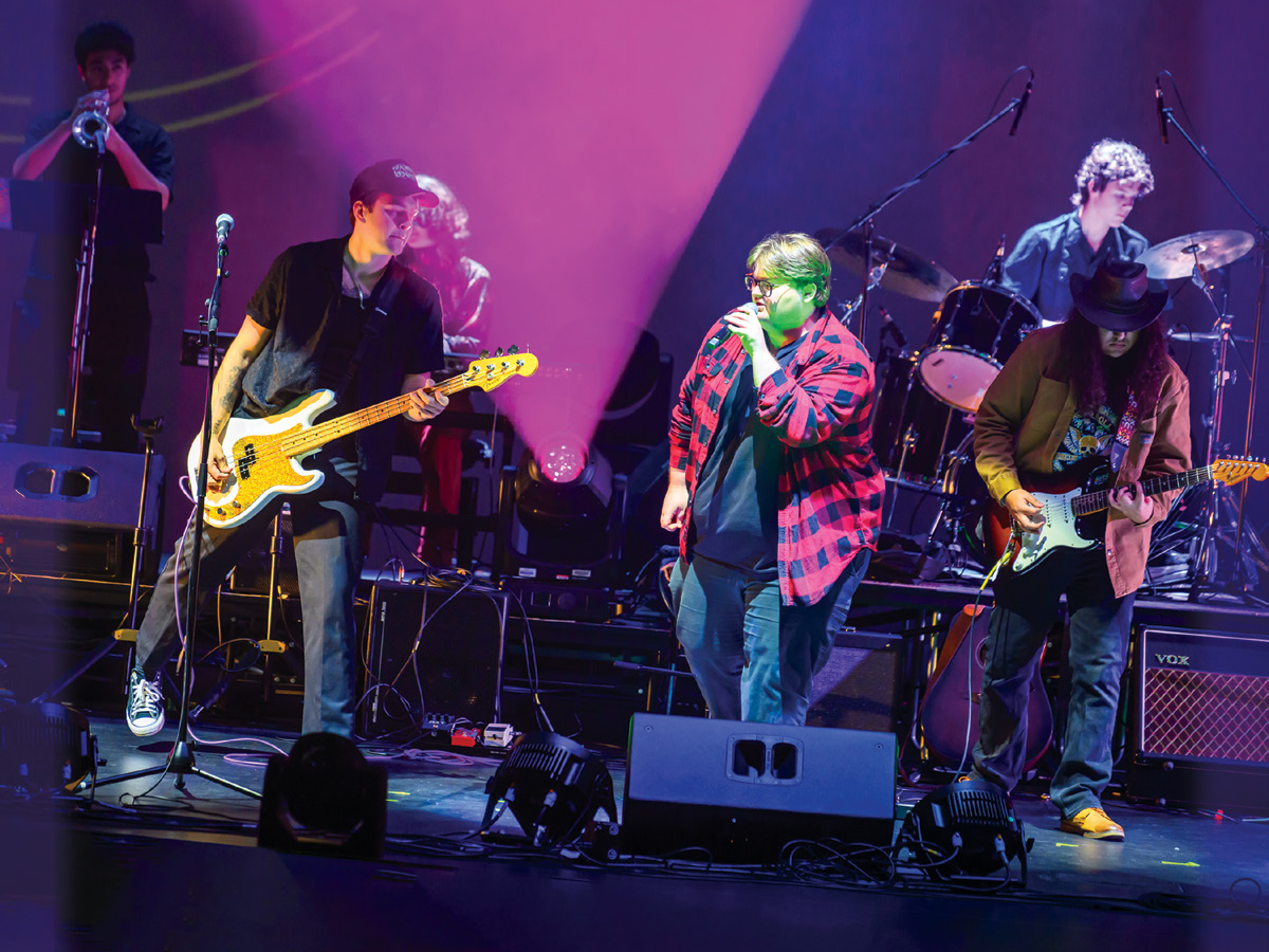 MPT Rocks hand with microphone